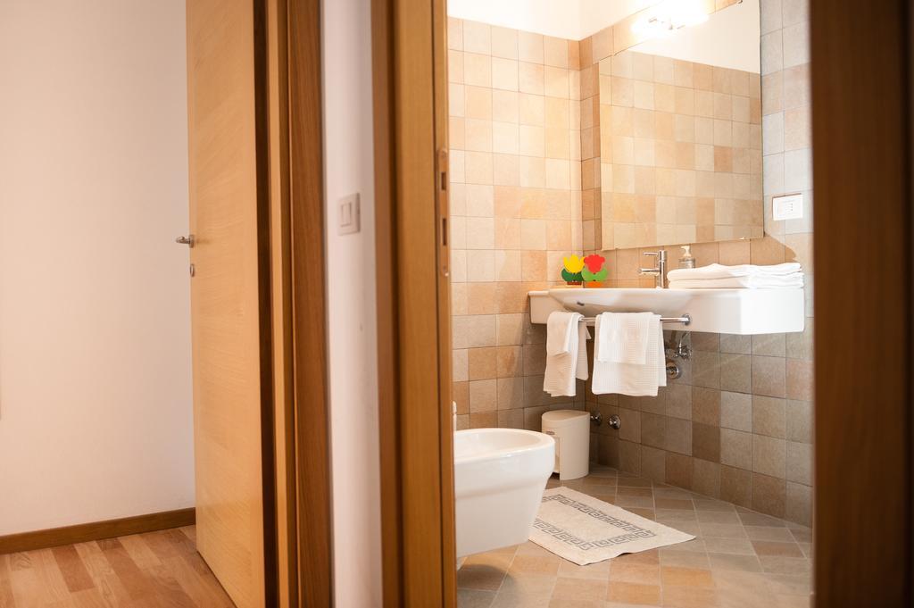 Ca' Dei Boieti Casa Vacanze Ronzo-Chienis Szoba fotó